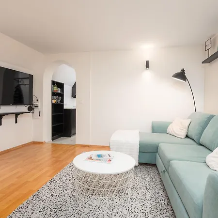 Old Town With Patio Apartment *